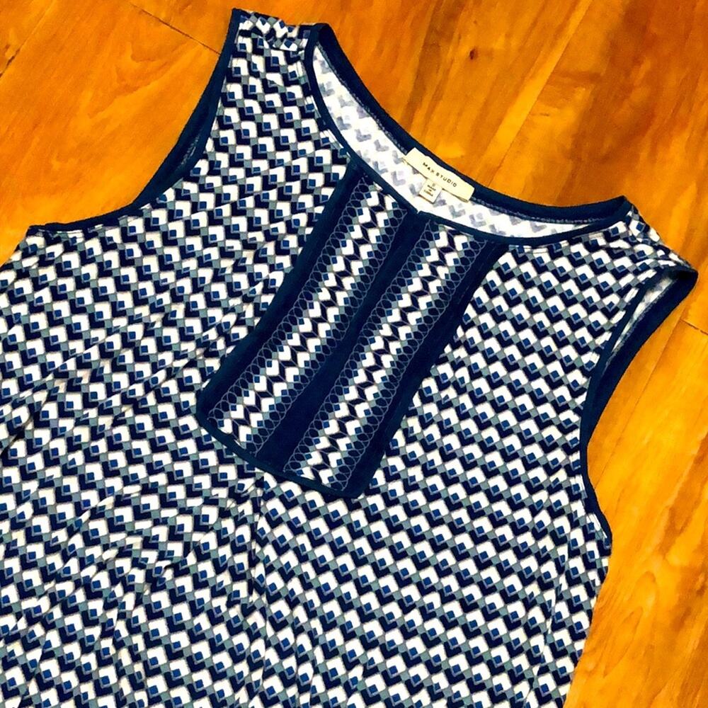 Max Studio Blue Diamond Sleeveless Blouse Size Small
